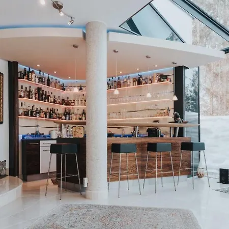 Haus In Den Bergen 롯지 *